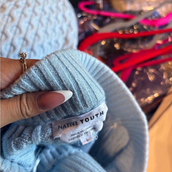 NATIVE YOUTH light blue set! - Picture 5 of 5